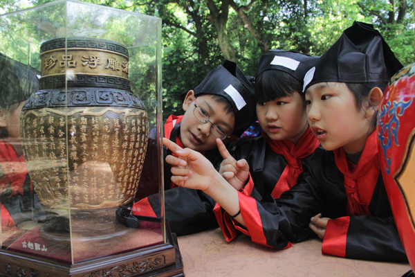 1526353758747658.jpg 2.jpg