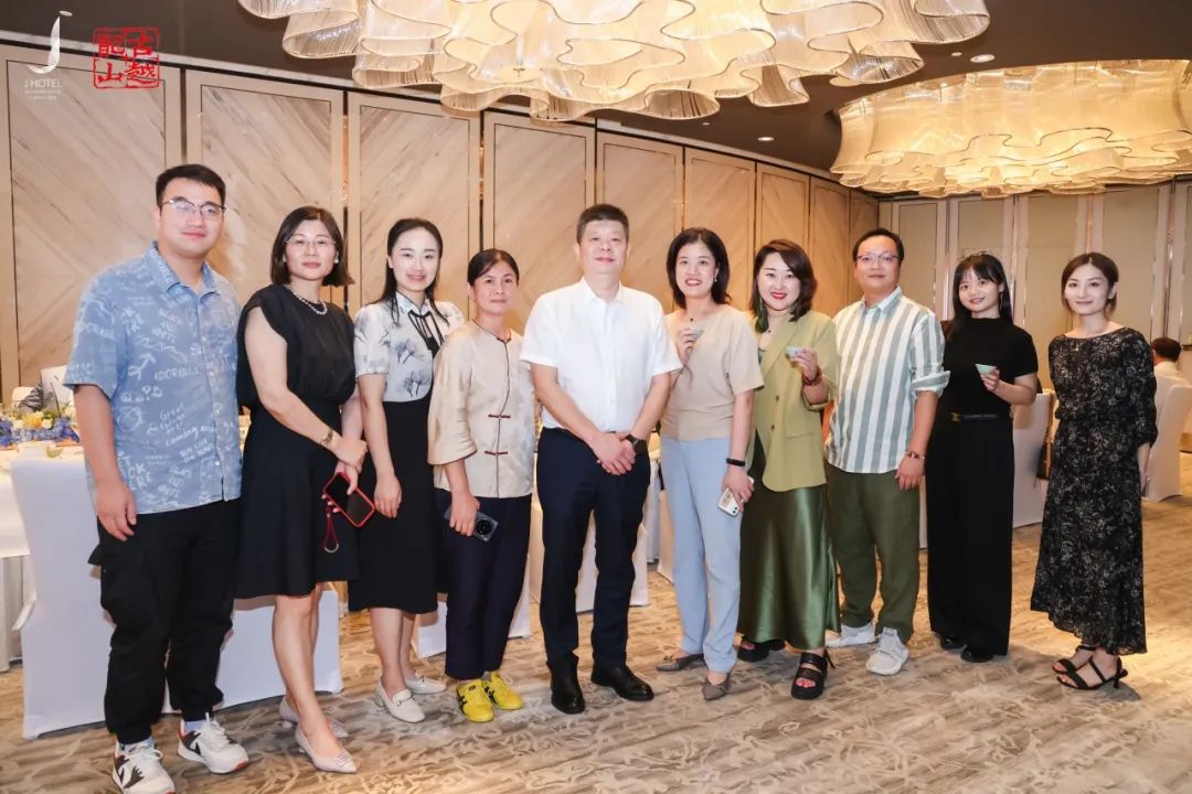 1731565660340816.jpg 2.jpg